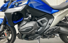 BMW R1300R 2026 0M51