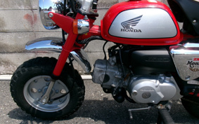 HONDA MON YELLOW LIMITED AB27
