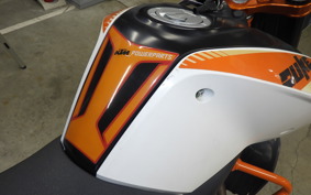 KTM 690 DUKE R 2013