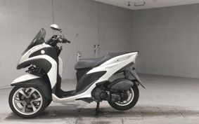 YAMAHA TRICITY 125 SE82J