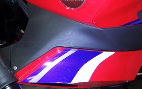 HONDA CBR600RR 2025 PC40