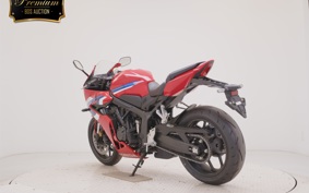 HONDA CBR650R E-Clutch 2025 RH17