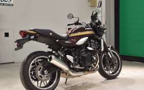 KAWASAKI Z900RS 2025 ZR900K