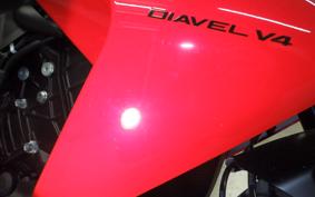 DUCATI DIAVEL V4 2023