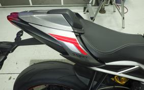 TRIUMPH STREET TRIPLE RS 2021