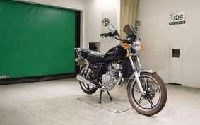 SUZUKI GN125 H 2012
