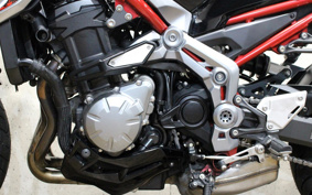 KAWASAKI Z900 2018 ZR900B