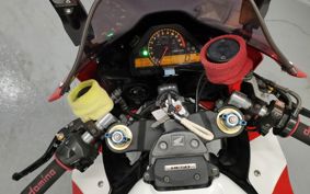 HONDA CBR1000RR SC57