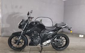 YAMAHA FZ25 RG69
