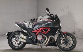DUCATI DIAVEL CARBON 2015 G105JA
