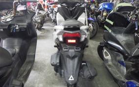 YAMAHA TRICITY 125 1993 SE82J