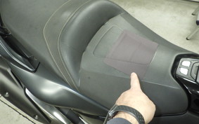 YAMAHA T-MAX 530 SX 2019 SJ15J