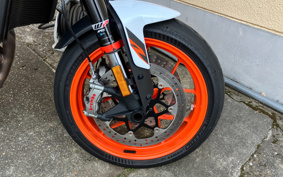 KTM 890 DUKE R 2023 TU940