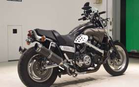 YAMAHA VMAX 2004
