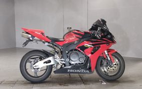 HONDA CBR1000RR SC57