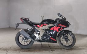 SUZUKI GSX-R150 DL23A
