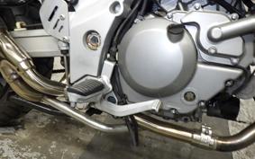 SUZUKI Vｽﾄﾛｰﾑ650 2005