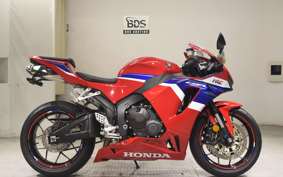 HONDA CBR600RR 2024 PC40
