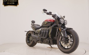 TRIUMPH ROCKET III ストームR 2025