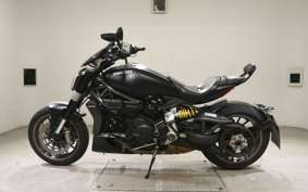 DUCATI DIAVEL X 2016