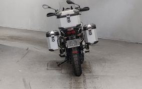 MOTO GUZZI MOTO GUZZI V85TT 2019 ..