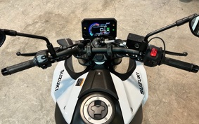 SUZUKI GSX-8S 2024 EM1AA