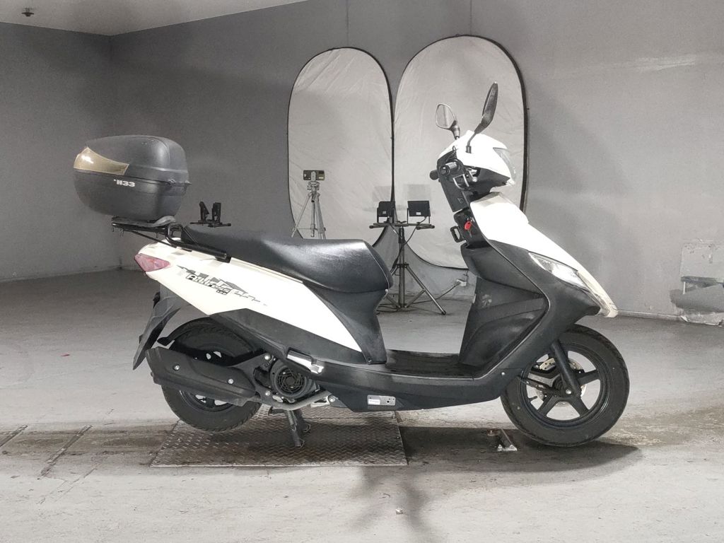 Фото Suzuki ADDRESS V125 с японского аукциона