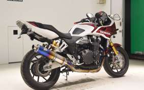 HONDA CB1300SB SUPER BOLDOR SP 2025 SC54