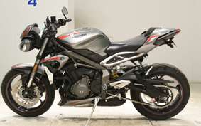 TRIUMPH STREET TRIPLE RS 2021