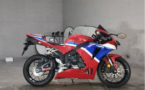 HONDA CBR600RR 2021 PC40