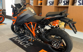 KTM 1290 SUPER DUKE GT V6940