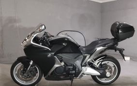 HONDA VFR1200F DCT 2011 SC63