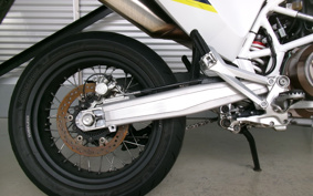 OTHER HUSQUARNA 701SUPERMOTO 2017 701SMUSV47