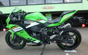 KAWASAKI NINJA ZX-4RR KRT ED 2024 ZX400P