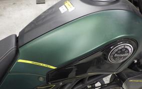 BENELLI レオンチーノ125