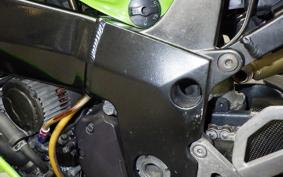 KAWASAKI NINJA ZX-7R 1999