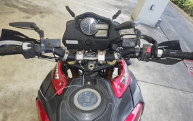 SUZUKI DL1000 ( V-Strom 1000 ) A