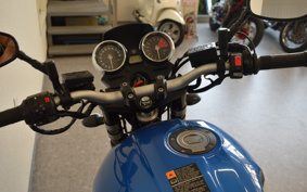 YAMAHA XJR1300 2015 RP19