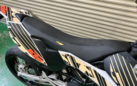 KTM 690 SMC 2011 LSS40