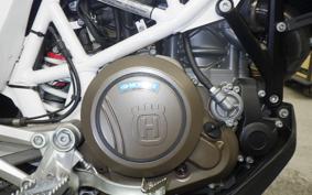 HUSQVARNA 701ED 2019