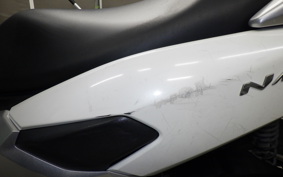 YAMAHA N-MAX 2022 SE86J