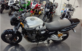 YAMAHA XJR1300 2015 RP17J