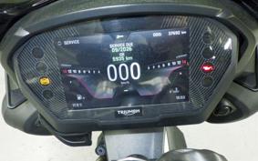 TRIUMPH STREET TRIPLE RS 2021