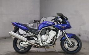 YAMAHA FZS1000 FAZER RN06
