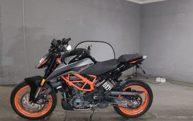 KTM 390 DUKE 2023 JPJ40