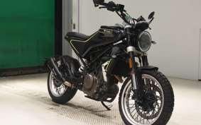 HUSQVARNA SVARTPILEN 401 2018