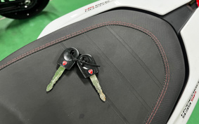 DUCATI HYPERMOTARD 939SP 2016 BA01