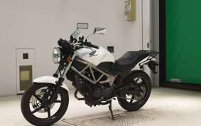 HONDA VTR 250 Gen. 2 2021 MC33