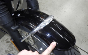 TRIUMPH BONNEVILLE T120 2025