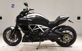 DUCATI DIAVEL Carbon